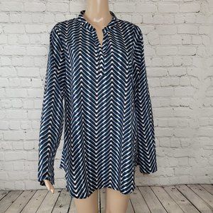 Blouse with Convertible Roll-up Tab Sleeves – Size XL